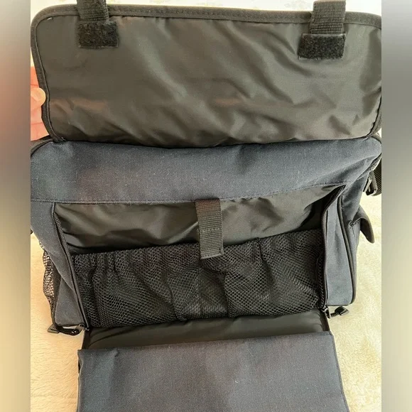 Eddie Bauer Diaper Bag Duffle - Picture 5 of 15